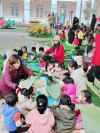 Hoạt động trải nghiệm gói bánh chưng vui xuân đón Tết Quý Mão của cô và  trò Trường Mầm non Hồng Sơn